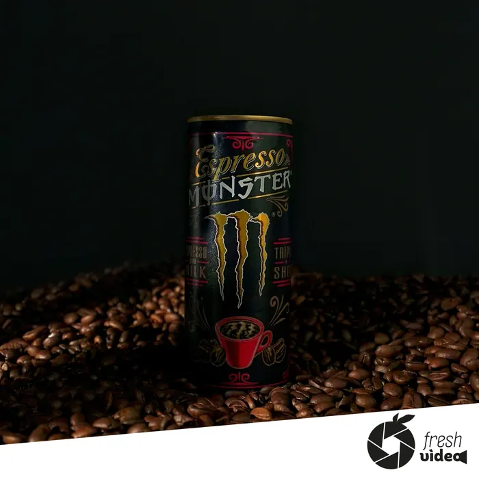 Kadr z filmu promocyjnego Monster Energy Espresso